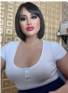 Madamleena517 - Transsexual escort agency in Al Manama Photo 2 of 2
