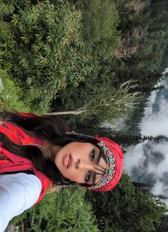 Maddie - Transsexual escort in Chandigarh Photo 15 of 23