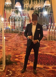 Maddy - Male escort in Bangalore Photo 1 of 4