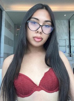 Maddy Perez - Transsexual escort in Cebu City Photo 3 of 4