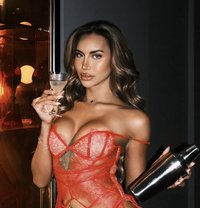 Maddy Perez - Transsexual escort in Sydney