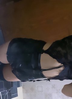 sérieux maintenant - Male escort in Tunis Photo 9 of 10