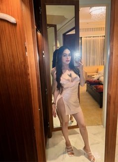 SmallMaddyTS - Transsexual escort in Manila Photo 7 of 24