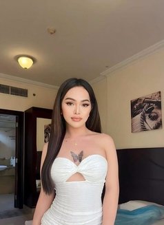 SmallMaddyTS - Transsexual escort in Manila Photo 22 of 24