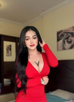 SmallMaddyTS - Transsexual escort in Manila Photo 23 of 24