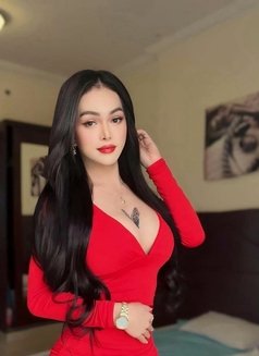 SmallMaddyTS - Transsexual escort in Manila Photo 24 of 24