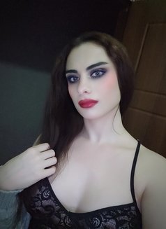 Madeleine - Acompañantes transexual in İstanbul Photo 16 of 17