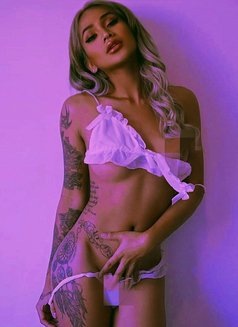 MadeleineX - Transsexual escort in Singapore Photo 22 of 22