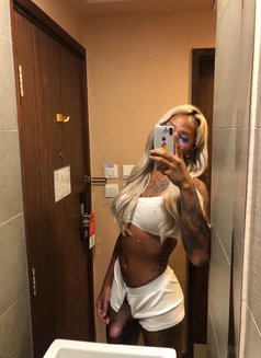 MadeleineX - Transsexual escort in Phuket Photo 2 of 23