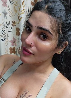 Madhapur Queen - Transsexual escort in Hyderabad Photo 4 of 5