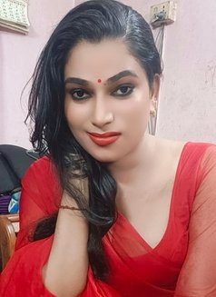 Madhavi Cam and Real Meet - Transsexual escort in Chennai Photo 6 of 8