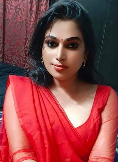 Madhavi Cam and Real Meet - Acompañantes transexual in Chennai Photo 9 of 9