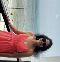 Madhavi - Agencia de putas in Hyderabad