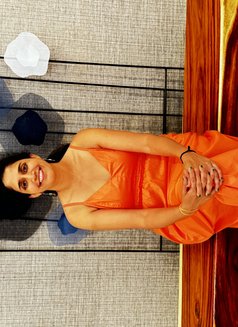 Madhavi - escort in Visakhapatnam Photo 6 of 6