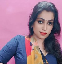 Madhavi - Transsexual escort in Chennai Photo 1 of 13