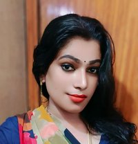 Madhavi - Transsexual escort in Chennai