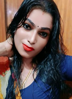 Madhavi - Acompañantes transexual in Chennai Photo 4 of 13