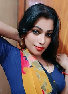 Madhavi - Acompañantes transexual in Chennai Photo 5 of 13
