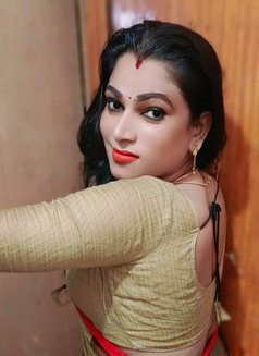 Madhavi - Acompañantes transexual in Chennai Photo 8 of 13