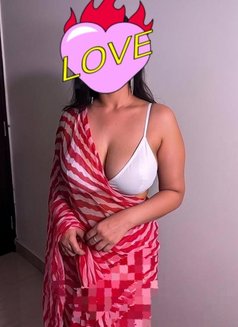 Madhavi Real Meet and Cam - puta in Pune Photo 1 of 2