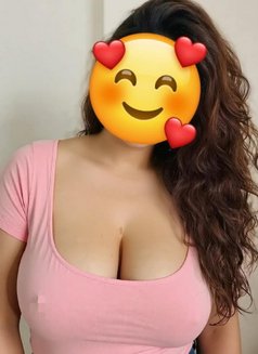 Madhavi Real Meet and Cam - puta in Pune Photo 2 of 2