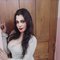 Madhavi Video Call and Real Meet - Acompañantes transexual in Chennai Photo 1 of 11