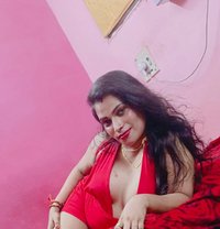 Madhavi Video Call and Real Meet - Acompañantes transexual in Chennai