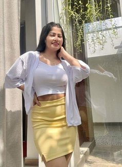 Madhu - escort in Bangkok Photo 3 of 7