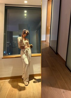 Madhu Independent Girl - escort in New Delhi Photo 4 of 6