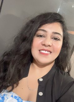 Madhu - escort in Bangkok Photo 2 of 4