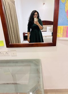 Madhu - escort in Bangkok Photo 4 of 4