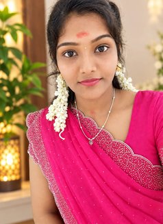 Madhu - puta in Chennai Photo 3 of 3