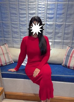 Madhu - escort in Mumbai Photo 2 of 5