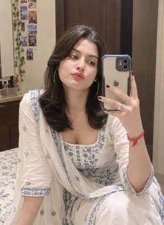NO ADVANCE ❣️ GENUINE SERVICE IN NOIDA - puta in Noida Photo 1 of 4
