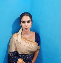 Madhu - Transsexual escort in Chennai