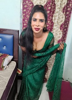 Madhu - Acompañantes transexual in Chennai Photo 1 of 1
