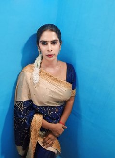 Madhu - Transsexual escort in Coimbatore Photo 1 of 1