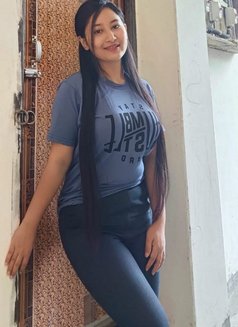 Madhu - escort in Kuala Lumpur Photo 6 of 6