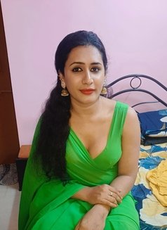 SHEMALE (Madhu) LADYBOY cut COCK & BIG B - Transsexual escort in Chennai Photo 1 of 11