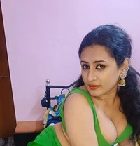 SHEMALE (Madhu) LADYBOY cut COCK & BIG B - Transsexual escort in Chennai