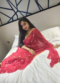 Madhu south India resident in abudhabi - puta in Abu Dhabi Photo 5 of 6