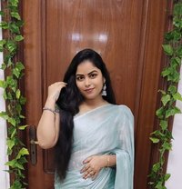 Madhu south Indian in abudhabi - escort in Abu Dhabi Photo 2 of 14