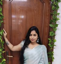 Madhu south Indian in abudhabi - escort in Abu Dhabi