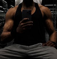 Madhu - Male escort in Colombo