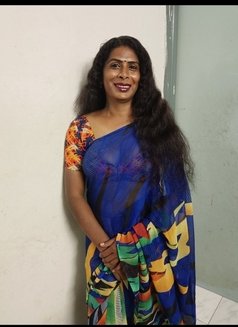 Madhu Tranny - Transsexual escort in Chennai Photo 1 of 1