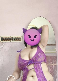 Madhuri Bhabhi - escort in Kolkata Photo 2 of 5