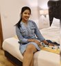 Madhuri - puta in Kochi Photo 1 of 1
