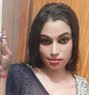 Madhvi Hot and Sexy - Acompañantes transexual in Chennai Photo 14 of 16
