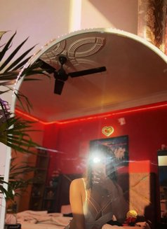 Madie ~ - Acompañantes transexual in New Delhi Photo 9 of 10