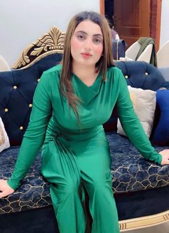 Madiha Ghala - puta in Muscat Photo 2 of 4